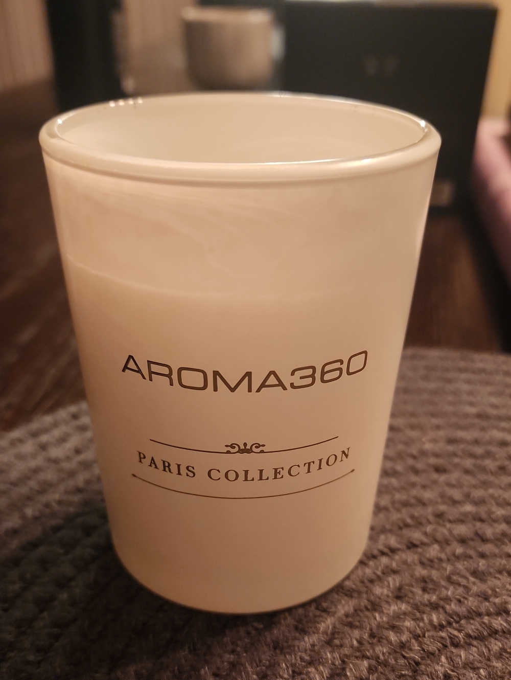NWOT Aroma360 Paris Collection Dream On Scented Candle